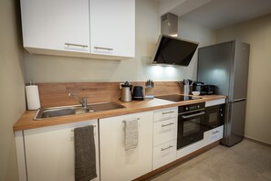 Private kitchen - Sleeps 6 · 3 bedrooms · 2 baths · private parking — old town Colmar (Colmar)