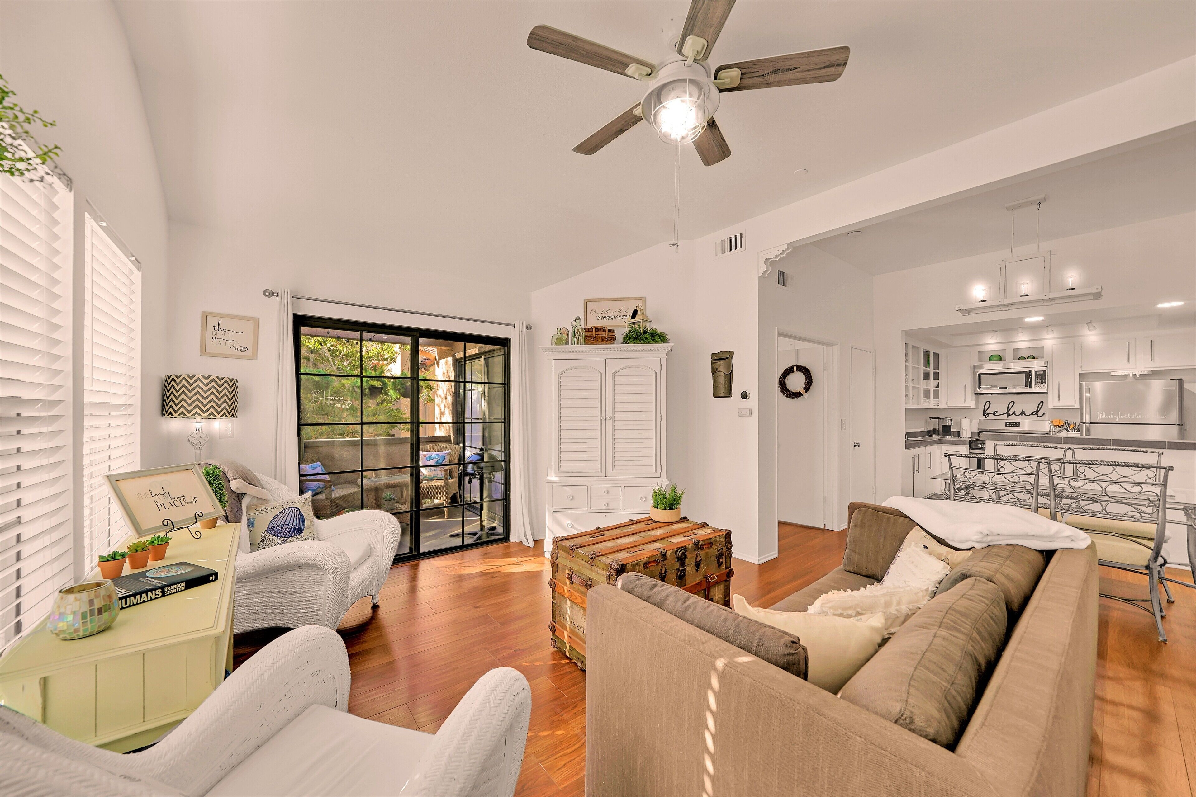Ocean Breezes! Close to San Clemente Beaches! - B'Haven at the Beach