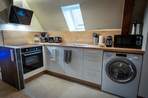 Private kitchen - Loft for 2 · whirlpool bath · air-conditioned — 17th-c. timbers, Colmar (Colmar)