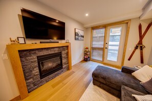 TV connectée, cheminée