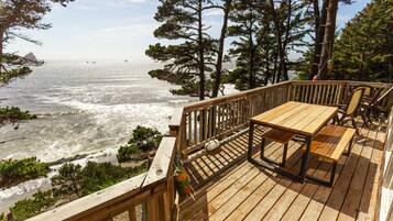 Deluxe House, Private Bathroom, Ocean View (Honeymoon Cove) | Exterior