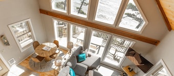 Honeymoon Cove at Crook Point