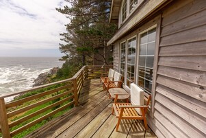 House, Private Bathroom, Ocean View (Nautilus) | View from property