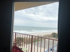 Studio Deluxe, 2 grands lits, non-fumeur, vue sur l’océan | Terrasse/patio