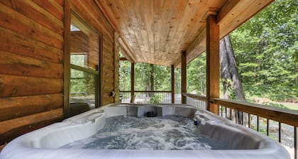Relaxing Cabin Retreat • Hot Tub • Fire Pit • Near Beaver’s Bend