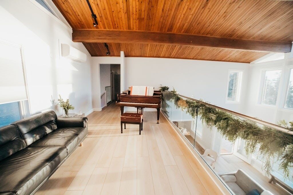 House, Private Bathroom, Ocean View (Mervue Estate)