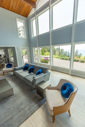 Casa, bany privat, vistes a l'oceà (Mervue Estate) | Interior