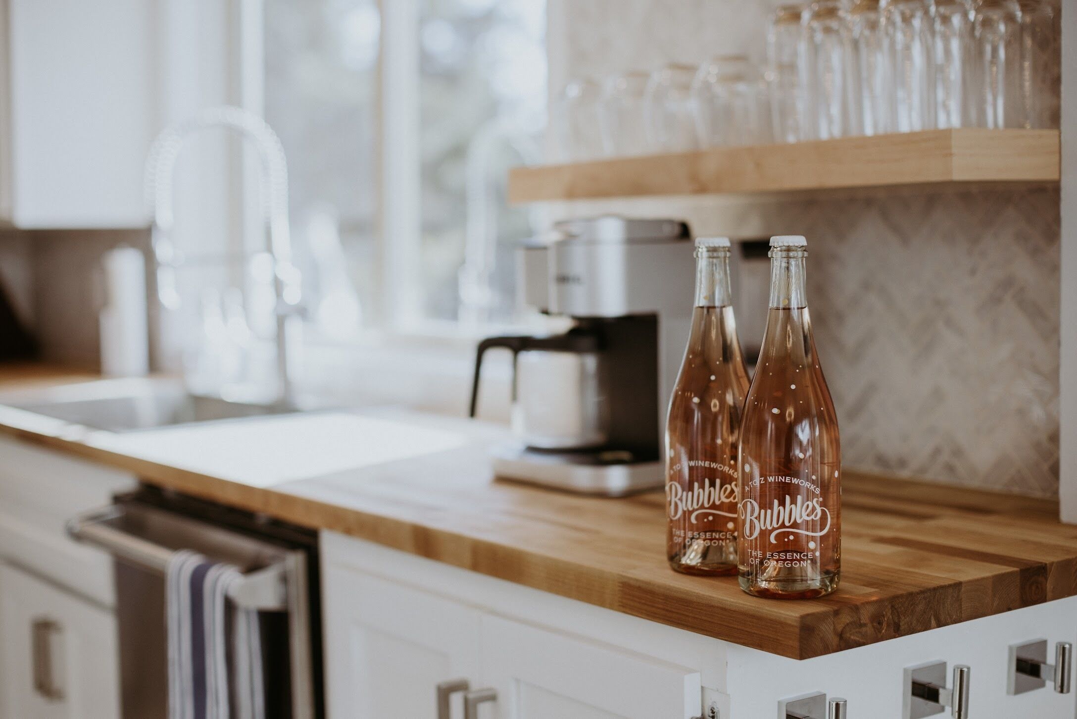 House, Private Bathroom, Ocean View (Mervue Estate) | Shared kitchen