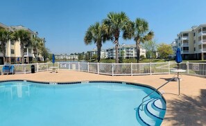 Pool - Imagine #2 your vacation at this beautiful condo (Myrtle Beach)
