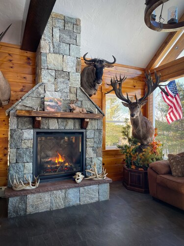 10 Bedroom Lodge Retreat on Deer Farm