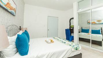 1 chambre, fer et planche Ă repasser, Wi-Fi, draps fournis