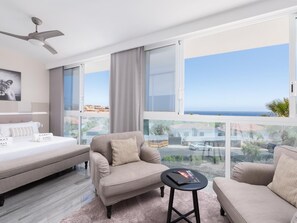 TV, stereo - KARAT VILLA OCEAN GOLF (Amarilla Golf)