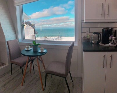 Perfect place! Short term + Long term rental, Super view, Free coffee/tea+more!