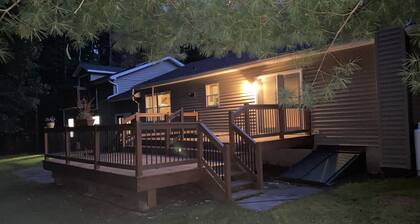 Private relaxing one bedroom apartment w/hot tub