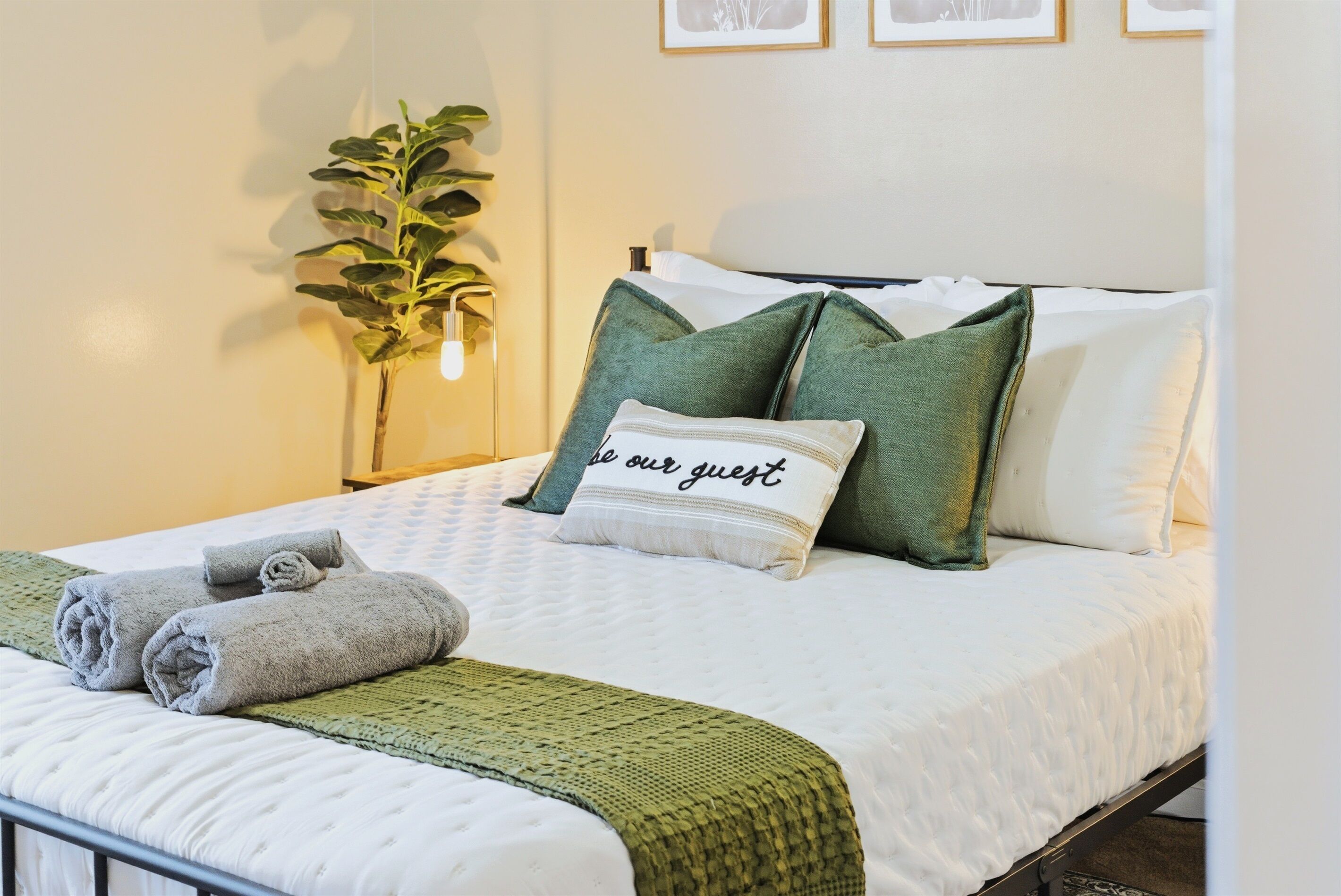 2 bedrooms, iron/ironing board, travel crib, free WiFi