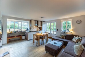 Imagen sin descripción, 3 de 28, botón