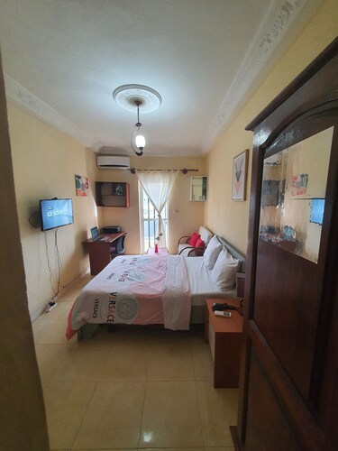 BEDROOM DAKAR PLATEAU