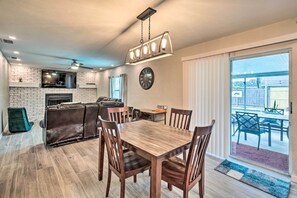 Dining - Cozy Home Near Ocean + Daytona Int'l Speedway (Port Orange)