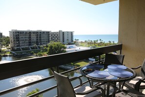 Outdoor dining - Beachplace building 4 unit 503 by FVC (Longboat Key)