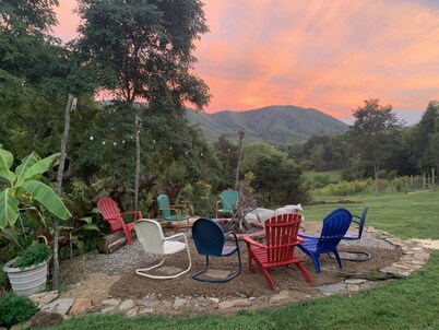 Breathtaking Mountainside Farm Resort -10 min to VA TECH, 20 to Aquatic Center