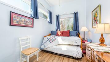 2 bedrooms, iron/ironing board, travel crib, free WiFi