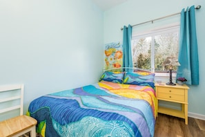 2 bedrooms, iron/ironing board, travel cot, free WiFi