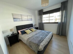 3 bedrooms, iron/ironing board, travel cot, free WiFi - Holidays2Torremolinos Alamos 3 bedroom & terrace & pool (Torremolinos)