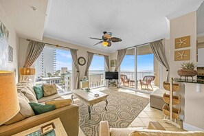 Smart TV, DVD player, books - CORNER UNIT 3rd floor Beachfront~Panoramic View~walk to Pier Park King BR +Bunks (Panama City Beach)