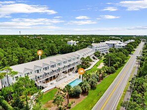 Exterior - FANTASTIC 2/2.5 TOWNHOME ON 30A!! SLEEPS 7!! WALKING DISTANCE TO GULF PLACE! (Santa Rosa Beach)