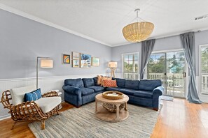 TV - FANTASTIC 2/2.5 TOWNHOME ON 30A!! SLEEPS 7!! WALKING DISTANCE TO GULF PLACE! (Santa Rosa Beach)