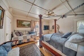 4 habitaciones, escritorio, wifi gratis y ropa de cama