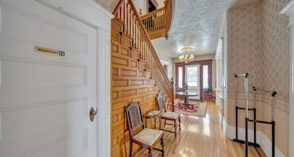Marmora & Lake Inn Vacation Home