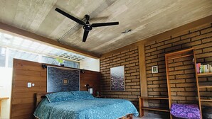 Unclassified image, 2 of 4, button - Casa Santi H (Tepoztlán)
