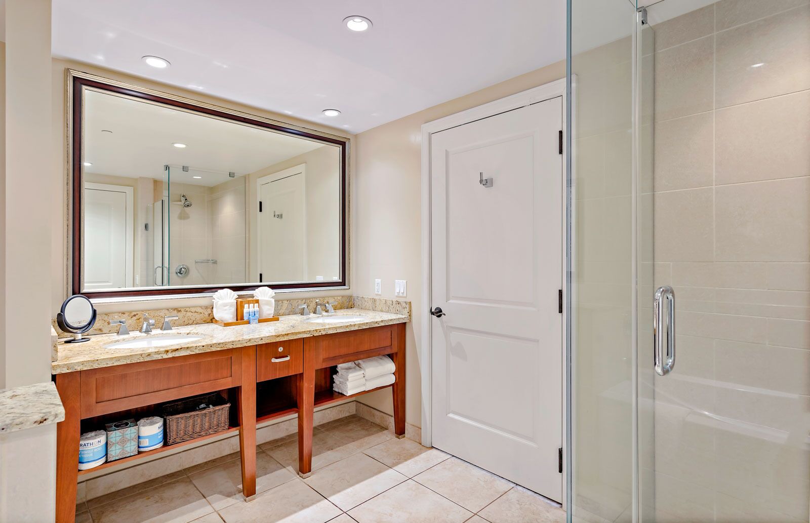 Bathtub, hair dryer, towels