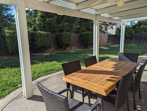 Outdoor dining