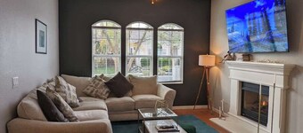 Beautiful Big House / Location, Comfort, Space