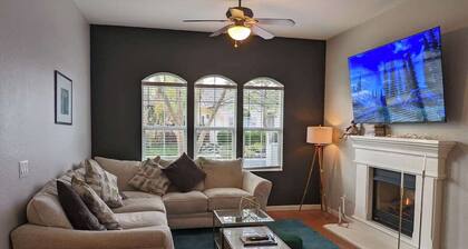 Beautiful Big House / Location, Comfort, Space