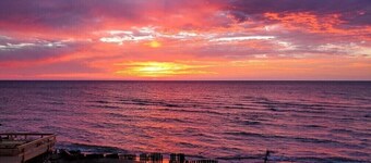 One Bedroom Cabin 50 feet from Lake Huron, sleeps 2