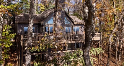 Enjoy mountain views, cook out on the Weber grill & relax! - Canoe Believe It
