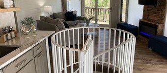 Sip Coffee on the Wraparound Deck with Treetop Views - Chalet 40