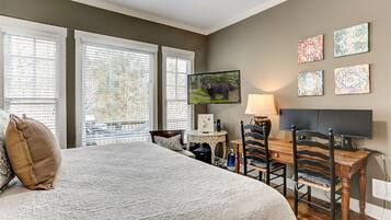 5 bedrooms, iron/ironing board, free WiFi, bed sheets