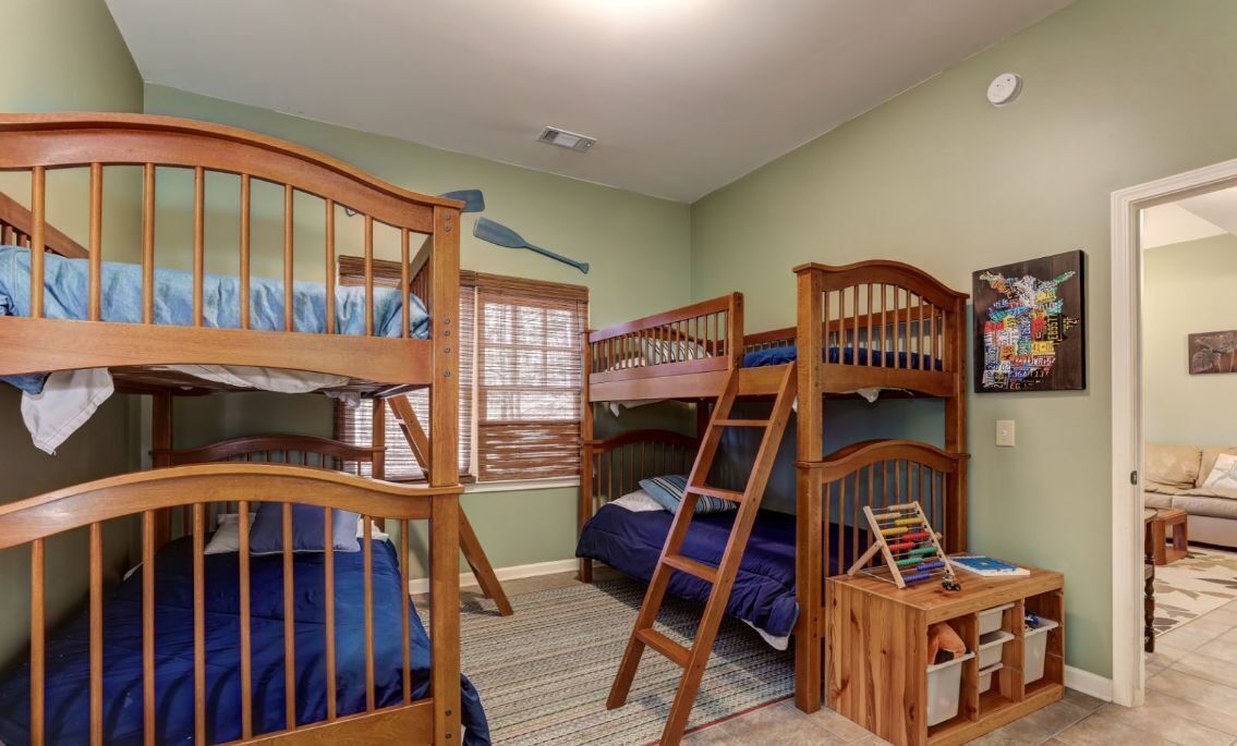 4 sovrum, strykjärn/strykbräda, gratis wi-fi och sängkläder