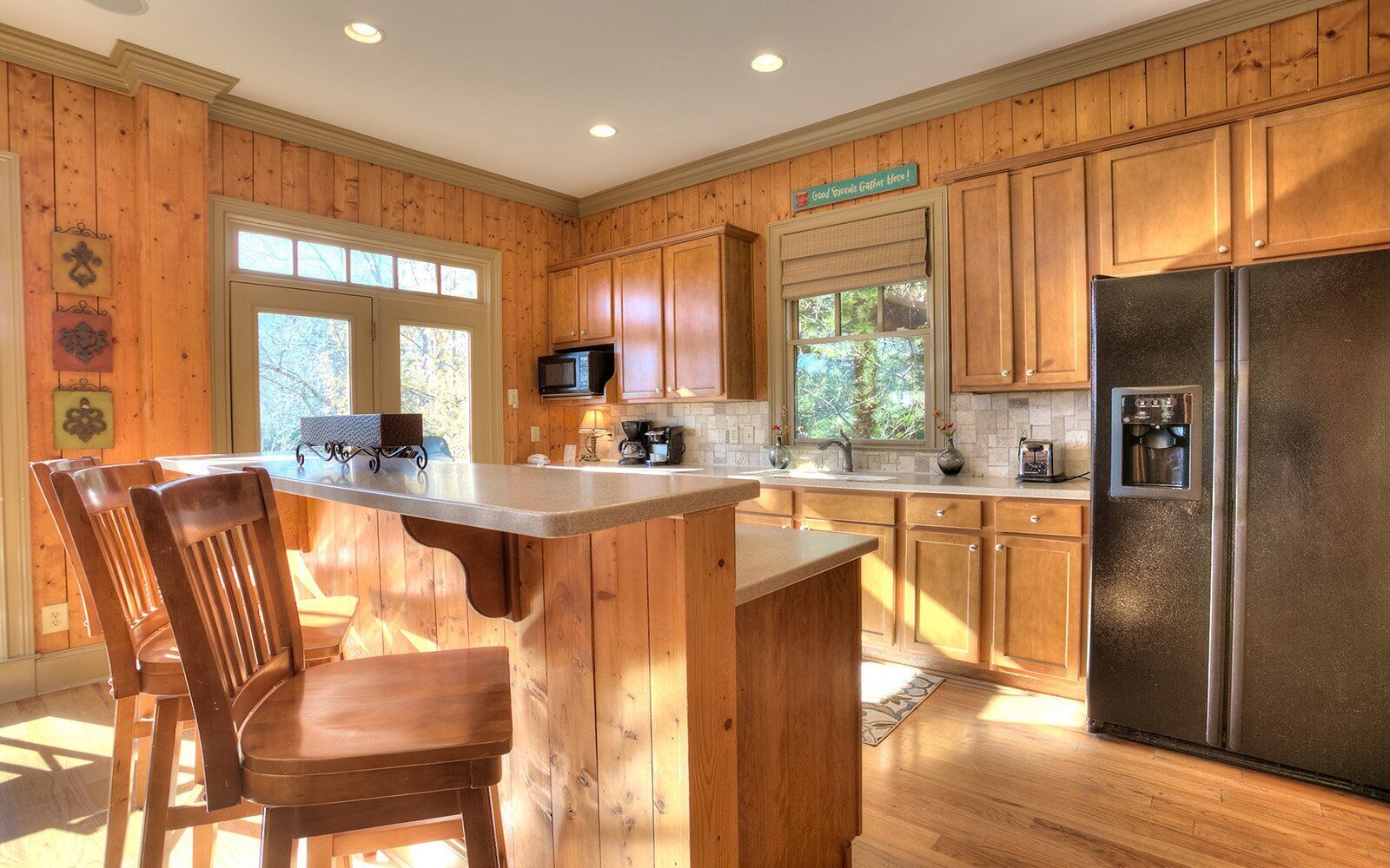 雪櫃、微波爐、焗爐、爐具