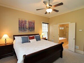 5 bedrooms, free WiFi, bed sheets