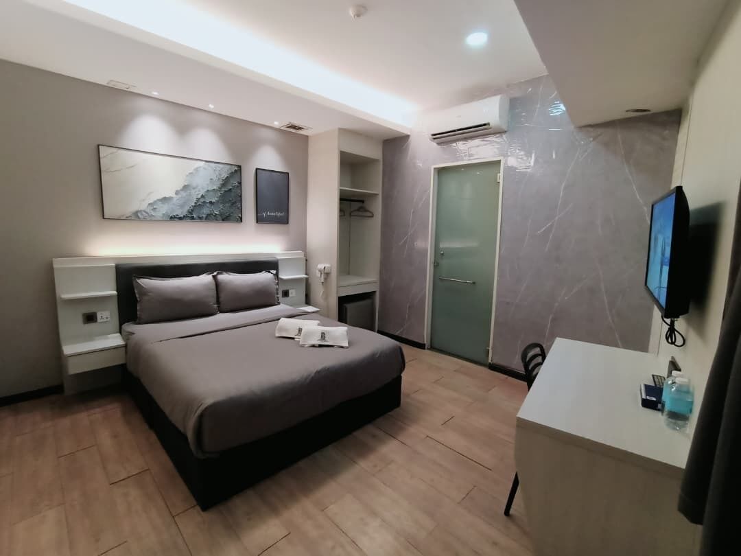 مكواة/لوح كي وواي فاي مجانًا