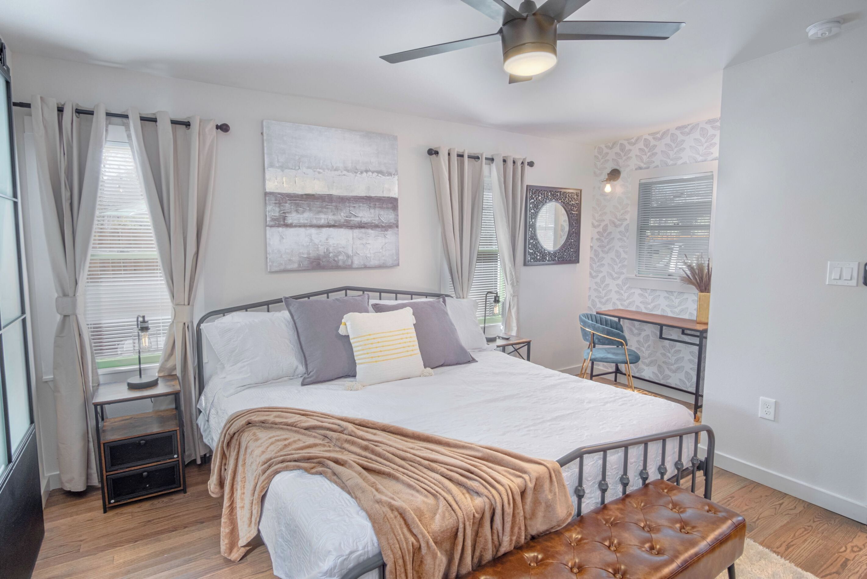 Dazzling 3 Br/2 BA Home Near Downtown Tower Americas