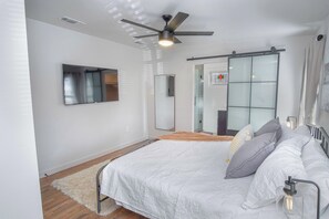 Casa (3 Bedrooms) | 3 habitaciones y espacio para trabajar con laptop