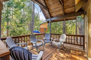 Property grounds - Dog-Friendly Home with Large Deck, Wood Stove, & WiFi (Dorrington)