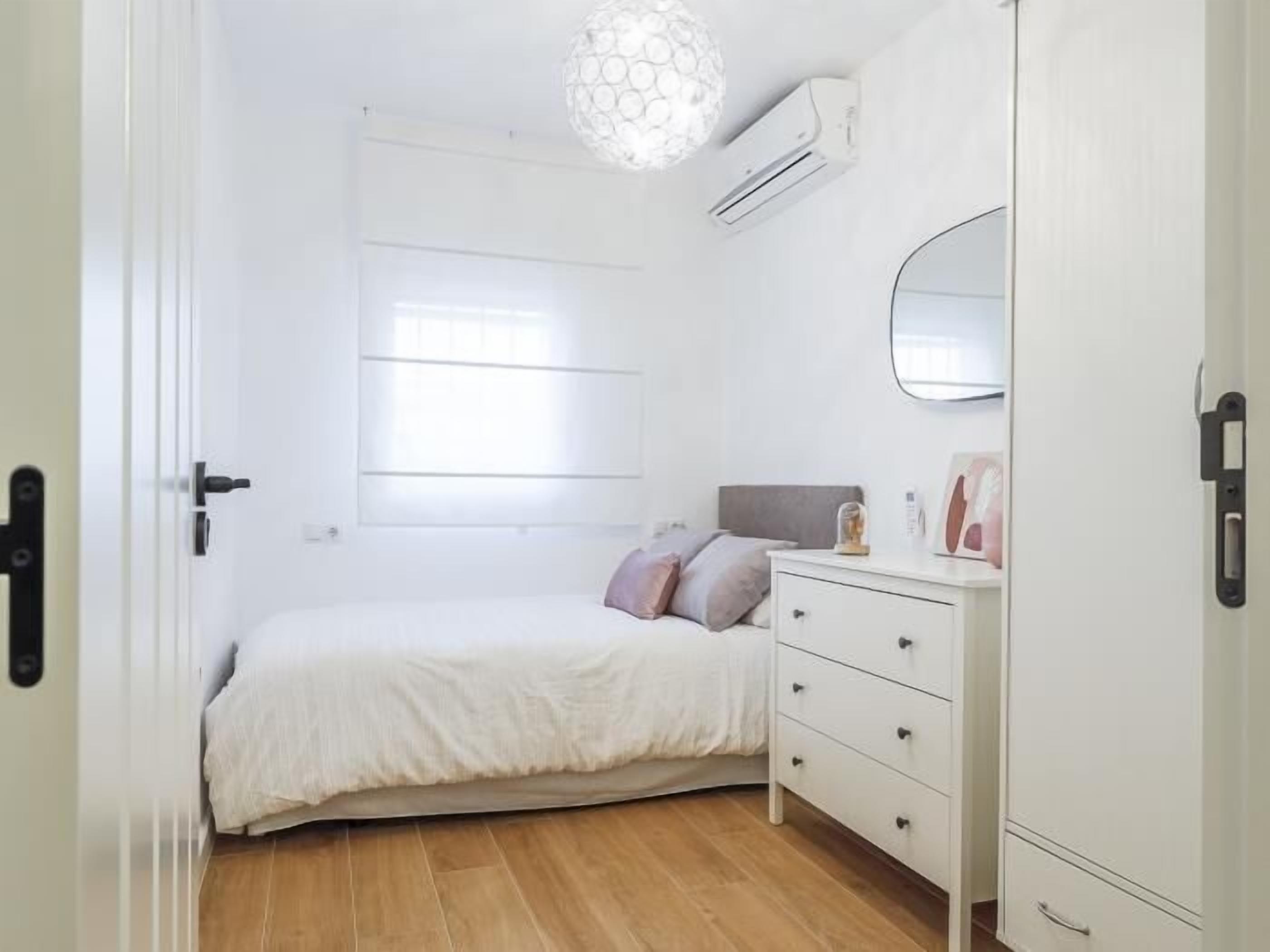 * Nuevo - Esencias De Sevilla - Triana - Altas calidades -