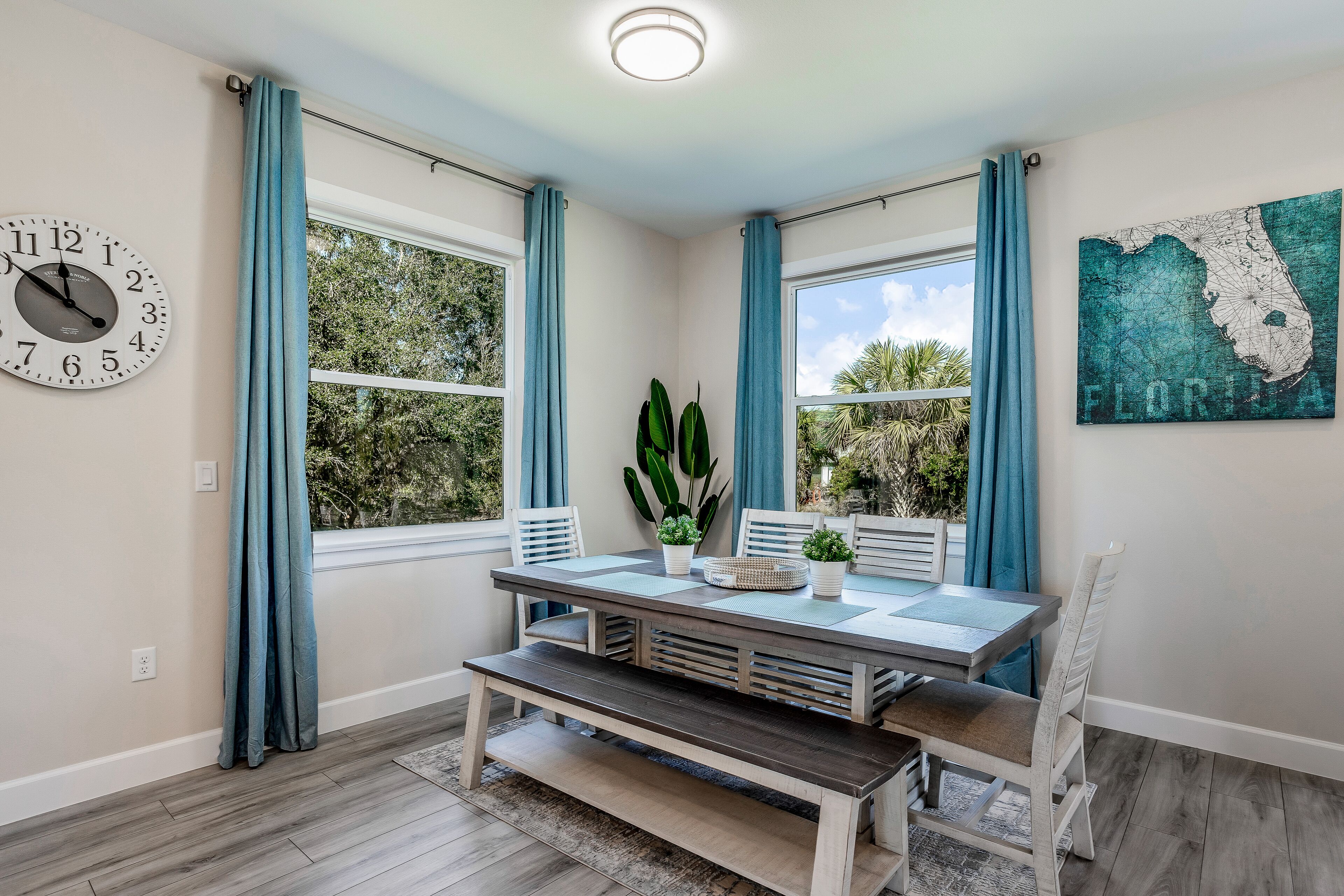 Waterfront Home w/Spacious Yard, Patio, Washer/Dryer, Central A/C, Water Views